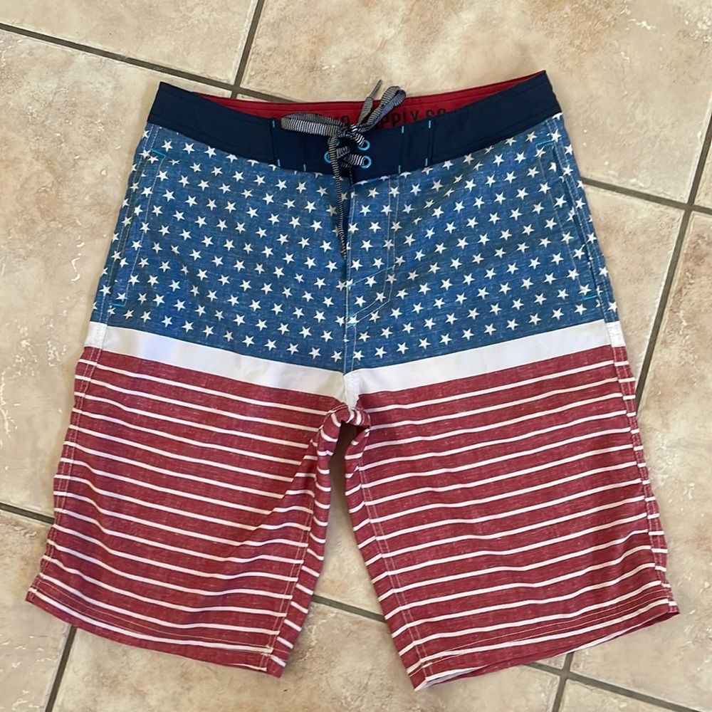 Men’s American flag 🇺🇸 Mossimo swim trunks size 30